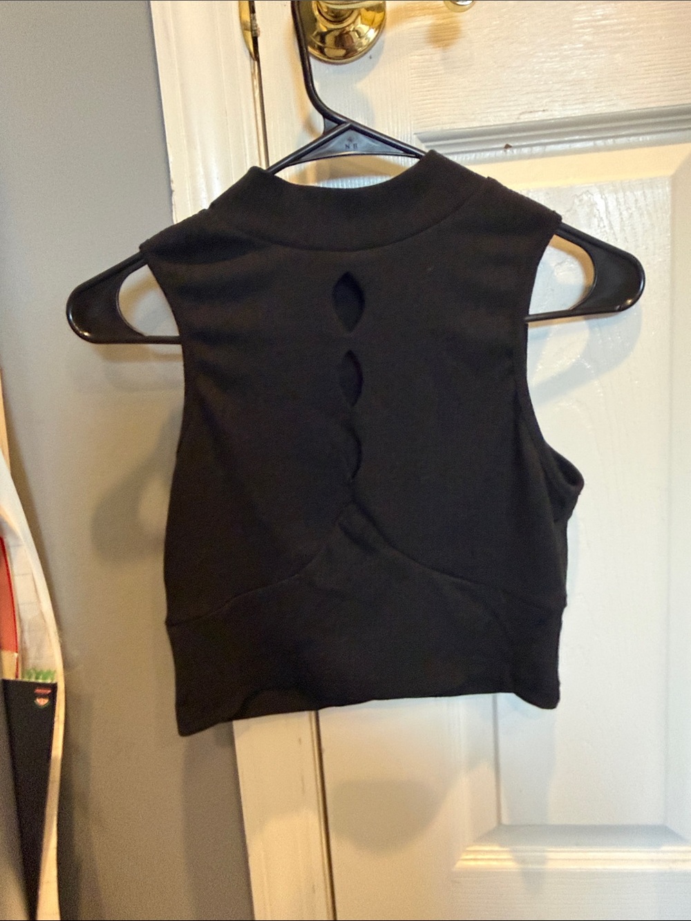 SHEIN Black Mock Neck Cutout Crop Top